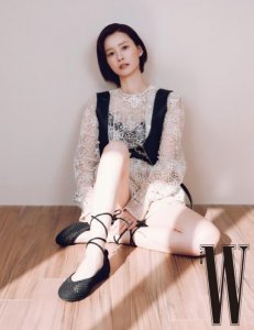 ​韩国女艺人郑柔美最新杂志写真曝光