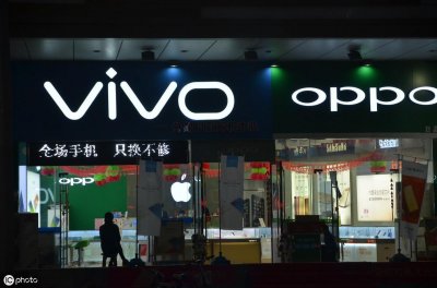 ​vivo首款五G手机IQOO发布，上手之后，优缺点都很明显