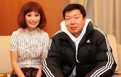 ​前男篮国手王治郅：与共患难前妻离婚，再婚娶广西卫视美女主持人