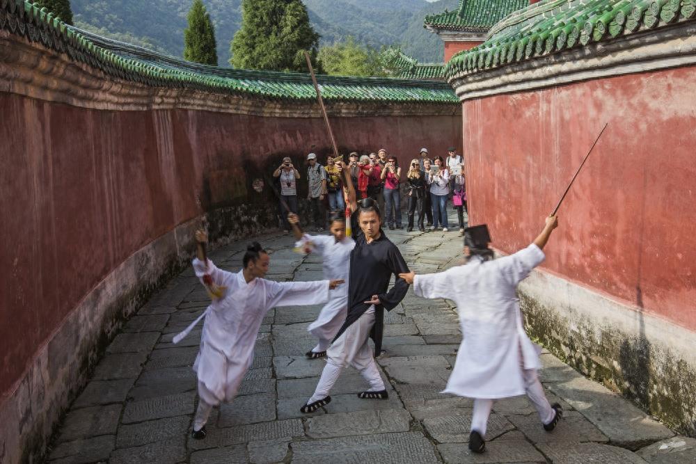 “绝世奇功”二指禅 中国武术绝活的缩影 真功夫在武当