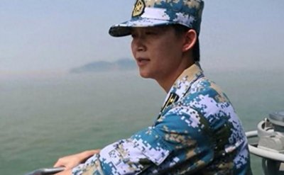 ​放弃华为百万年薪的韦慧晓，34岁高龄参军，成为我国首位女性舰长