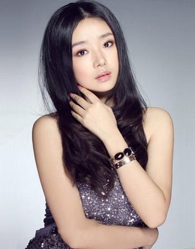 盘点背景惊人的女星 韩雪无人可比 景甜后台神秘
