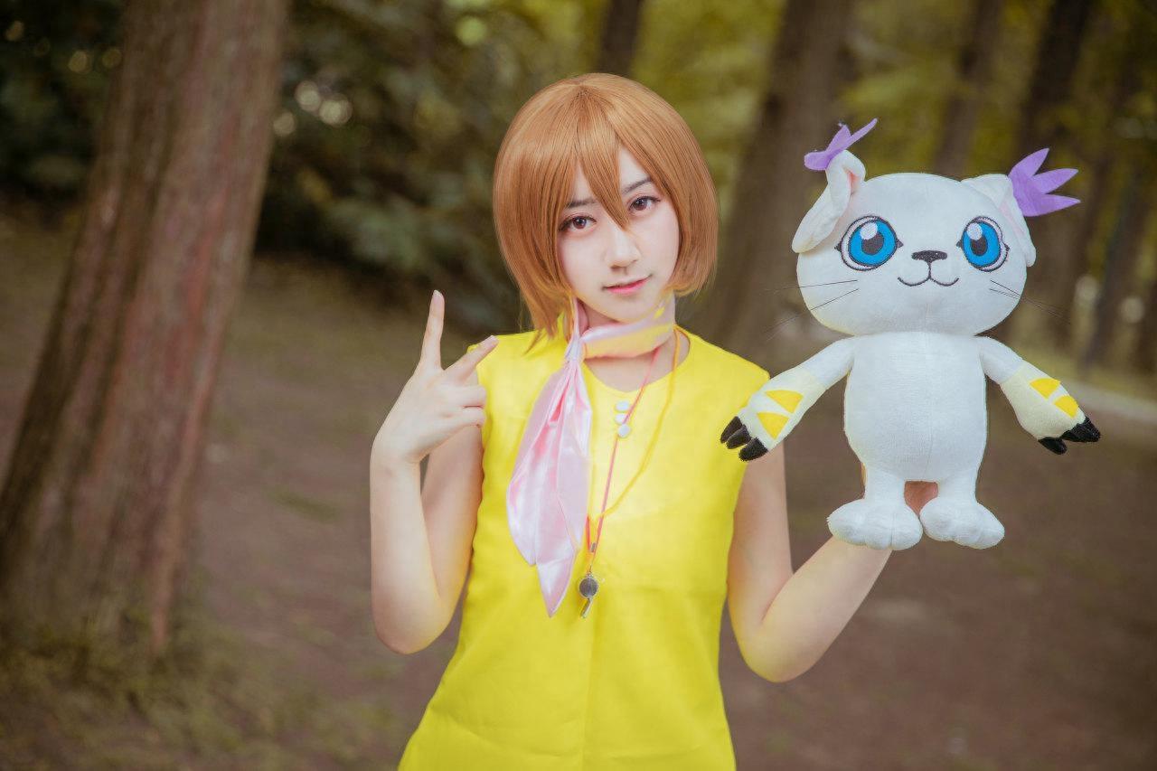 《数码宝贝》八神嘉儿Cos：童年与成长，童年的回忆让人着迷！