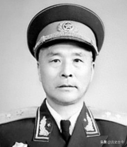 ​1936年重伤的红军团长遇一老大娘：咬住筷子，我得把你的烂肉剪了
