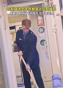 ​上海始发列车，男列车员帅到全网热议！