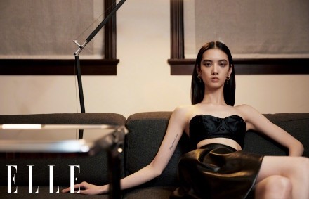 项偞婧演绎ELLE时装大片，迷离舒展的氛围，像猫一样的白月光Cici