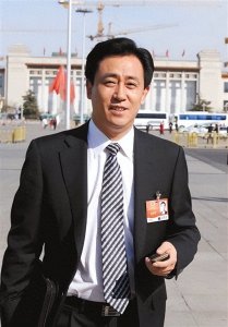 ​＂曝光！许家印内幕大揭秘，三大靠山背后真相令人震惊！＂