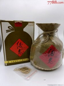 ​86年酒鬼酒值多少钱一瓶(99年的酒鬼酒 值多少钱)