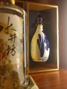 ​国牌老窖浓香型52，国牌老窖52度价格查询