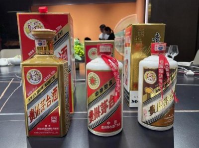 ​茅台放时间长了不会坏吗(茅台放的时间长了怎么变黄了)