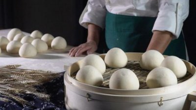 ​内蒙河套面粉介绍(淡雅河套42度价格)