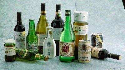 ​白酒啤酒葡萄酒一起喝的后果(白酒啤酒葡萄酒上一句)