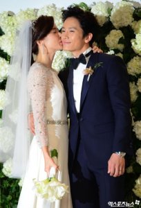 ​池城李宝英结婚（恋爱6年后结婚的那天）