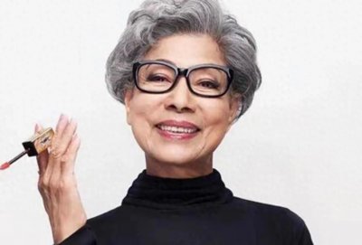 ​香港演员90岁罗兰的传奇