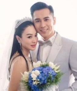 ​被星爷拒绝，遭严铮劈腿，钟丽缇又看走了眼？她的婚姻如此不幸？