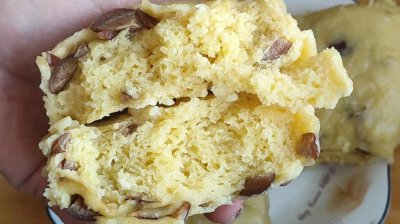 ​玉米面枣馍，蓬松喧软，醇厚香甜的神秘馍香。满口幸福的传统美食