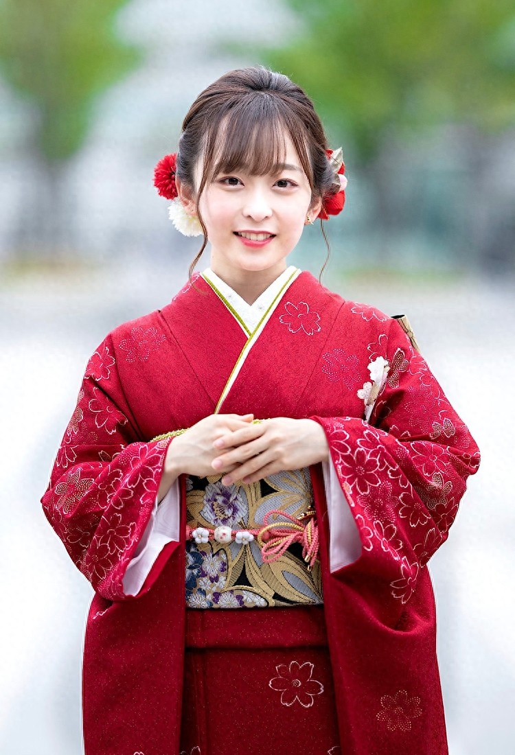 日本选出最美萝莉,因长相甜美身材娇小,男生看一眼就想呵护她