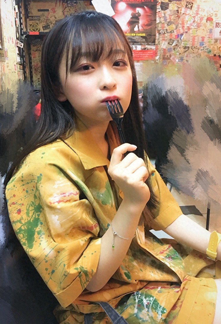 日本选出最美萝莉,因长相甜美身材娇小,男生看一眼就想呵护她