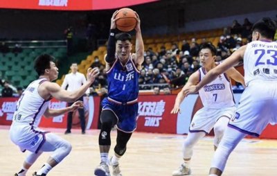 ​山东男篮客场惨败，48小时后彻底告别季后赛，创10年最差战绩