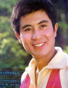 老戏骨郭凯敏：抛弃原配张芝华，转身娶尤勇前妻，今62岁现状如何