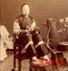 ​中国古代歧视女性的标志——缠脚（组图）