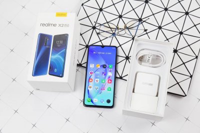 ​弥补小米9 Pro遗憾，realme X2 Pro这配置绝了，玩游戏不要太爽