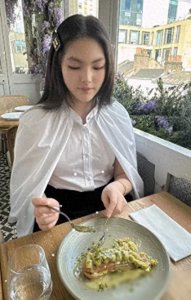 ​李湘分享14岁女儿在英国