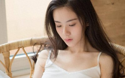 ​第一次加了女孩子的微信怎样聊天？三招让你跟她聊到哈哈大笑