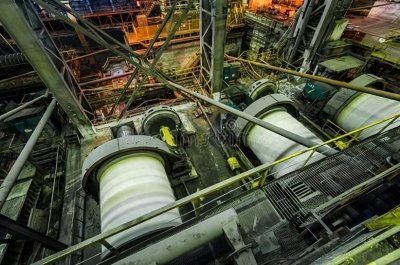 ​日本开始拆除福岛第一核电站，核污染水排海后空出来的储罐。