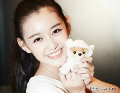 ​蒋依依的男朋友是谁，