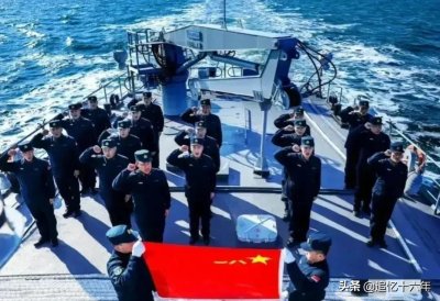 ​海军舰艇兵21式作训服，