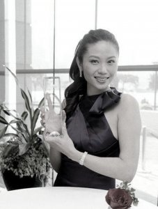 ​陈妙瑛-长得漂亮不如活得自在