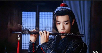 ​肖战出道前照片大公开，3到24岁都有，看看是你心中的战哥吗？