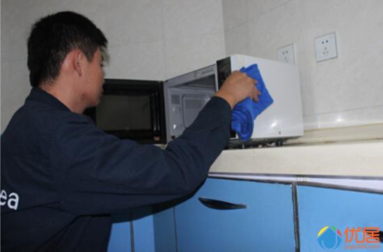 微波炉如何清洁图解大全（微波炉的正确清洁方法）(1)