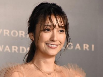 ​日本女星被曝同时与2位已婚男交往，复出5天后被迫闪电隐退