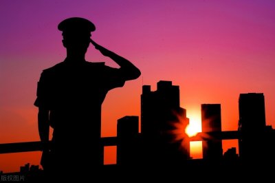 ​警察是否有权利对现役军人进行抓捕？军车若违章交警能拦停处罚吗