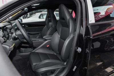 ​10万级家轿推荐！领克03冠军版与本田思域谁更值得买？