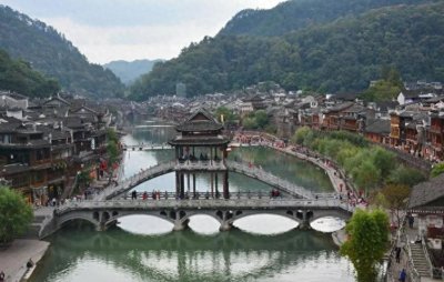 ​《水浒传》中努力钻研业务的洪太尉，怎么就放走妖魔了呢？