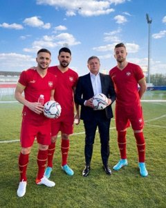 ​斯托伊科维奇公布塞尔维亚队名单：尤文双子星领衔，两位新人上榜