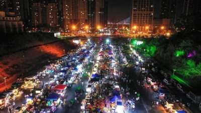 ​警察怒怼城管，同为执