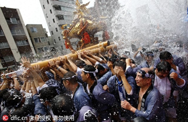 岛国日本的几大好玩的祭典,这么奇葩只有你们想得出啦