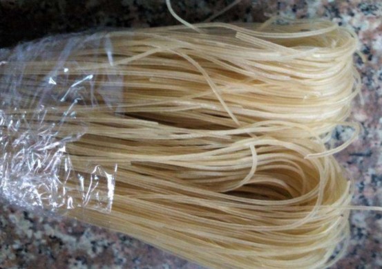 食用明胶是什么做的（粉条的制作教程介绍）