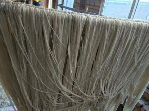 食用明胶是什么做的（粉条的制作教程介绍）