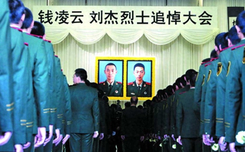 救火中没了命的刘杰烈士：家中独子，4年后母亲诞下二胎弥补遗憾