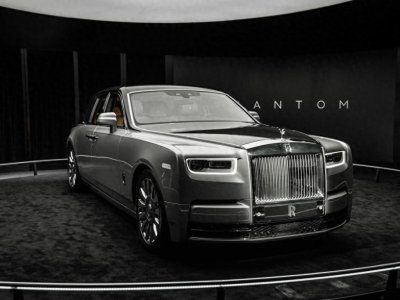 ​劳斯莱斯幻影售价790.