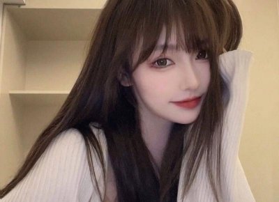 ​校园中的女同性恋只为