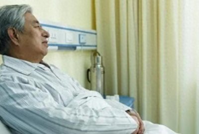 ​当家中老人出现“4种”