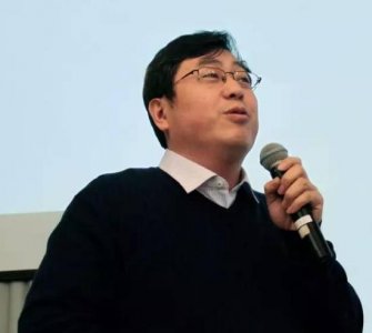 ​教授涉贪被拘，清华却