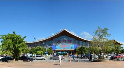 ​三亚站  中国最南的火车站、高铁站