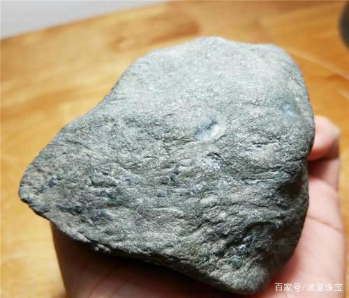 七大场口翡翠原石的特点讲解(全网最详细翡翠原石八大场口介绍)(7)